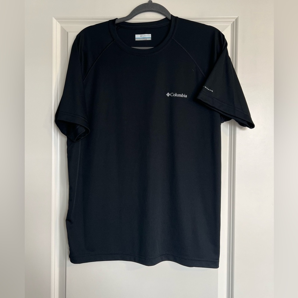 COLUMBIA Omni Shade Sun Protection Men's Black Shirt Short Sleeve Size M